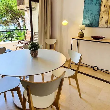 Apartment Skol 233. Wonderful Two Bedroom In Center. Marbella