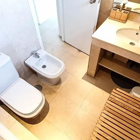 Skol 233. Wonderful Two Bedroom In Center. *